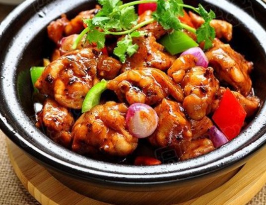 奇味鸡煲