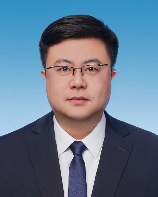 刘琛（湖南省岳阳市商务局党组成员、副局长）