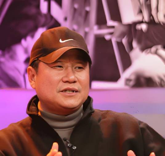 张伟进（中国内地男歌手、中提琴演奏员、梦舟明星篮球队副队长）