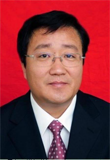 闫长林（山东省东营市河口区人大常委会原副主任）