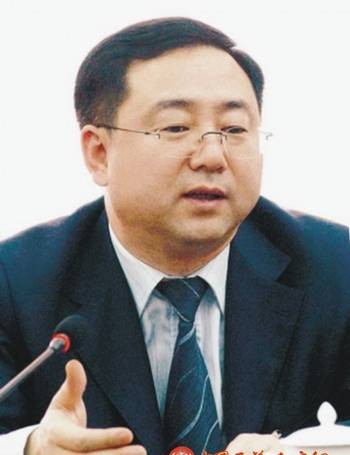闫石（原沈阳市卫生局局长）