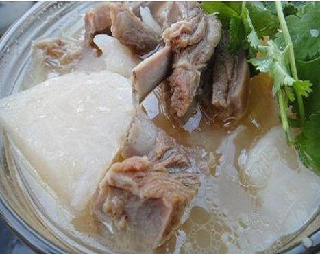 清炖羊排萝卜汤