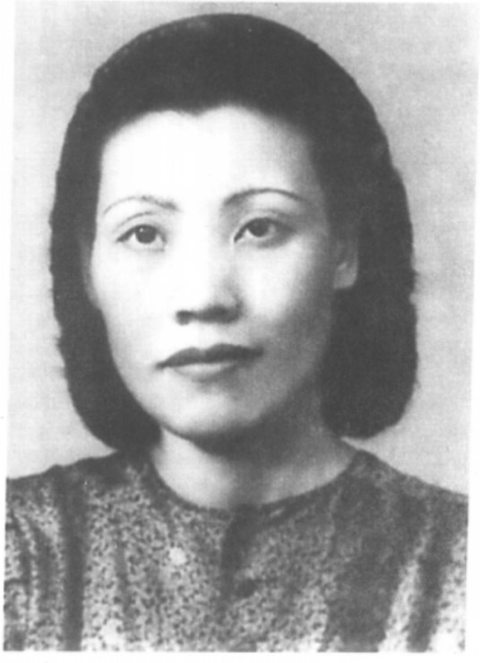 秦德君（著名爱国民主人士）