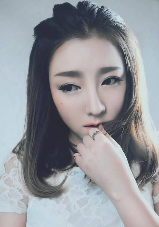 石杨（歌手）