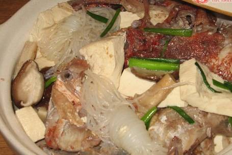 鱼头豆腐煲