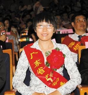 杜玉涛（中共二十大代表，华大集团党委书记）