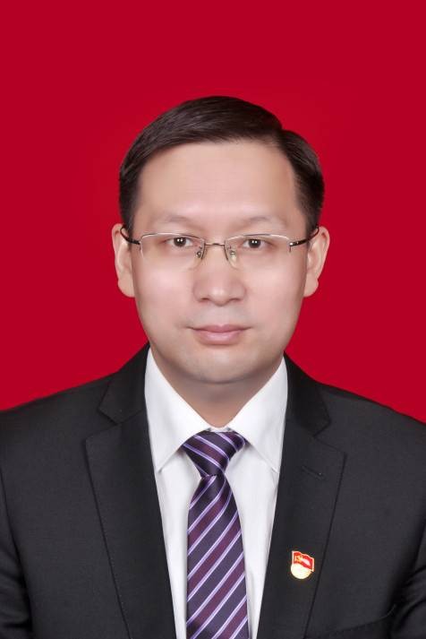 向前进（湖南省株洲市荷塘区委常委，区人民政府党组成员、副区长）