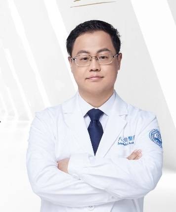 王冰清(中国医学科学院整形外科医院副主任医师)