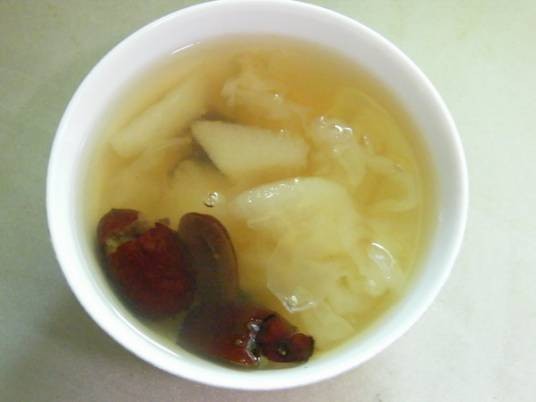 银耳雪梨汤