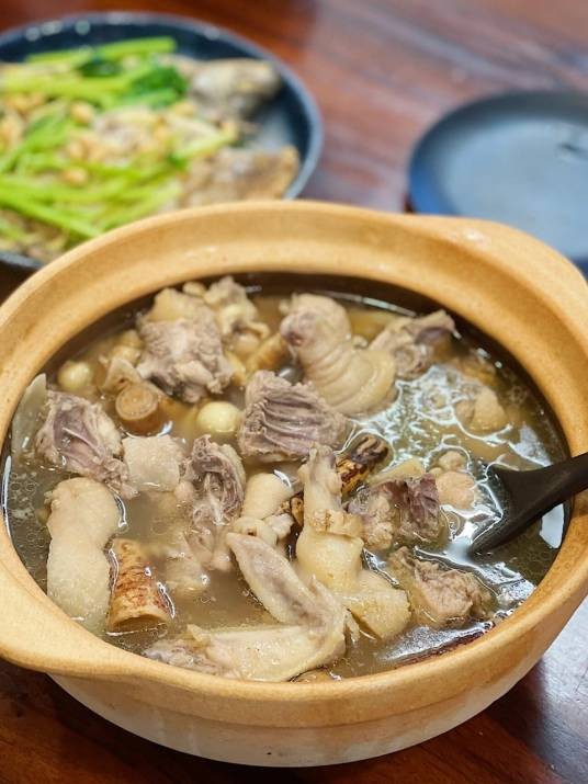 五指毛桃煲鸡汤