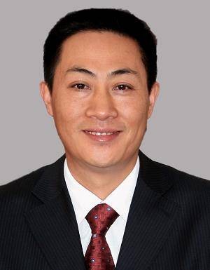 张绍雄（云南省昭通市人大常委会原主任、党组书记）