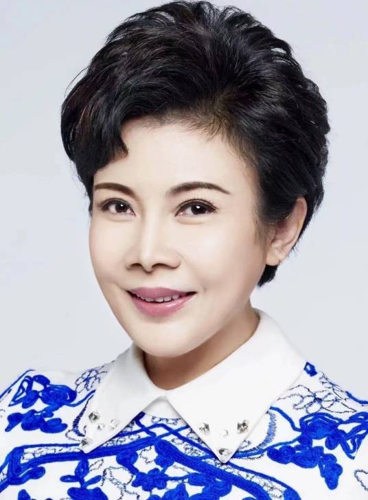 阚丽君（著名主持人、黑龙江省政协常委）