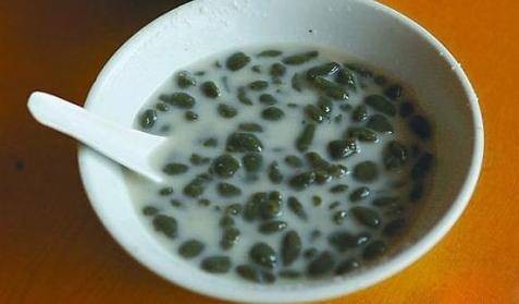 鸡屎藤粑仔