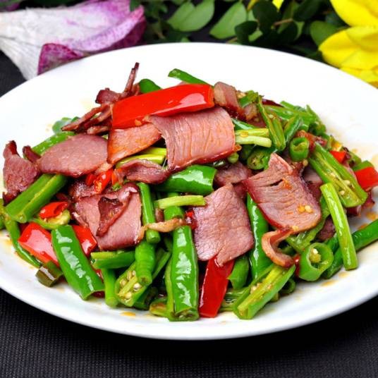 尖椒炒腊肉