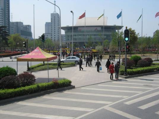 首义广场（湖北省武汉市境内广场）