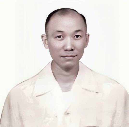 梁思达