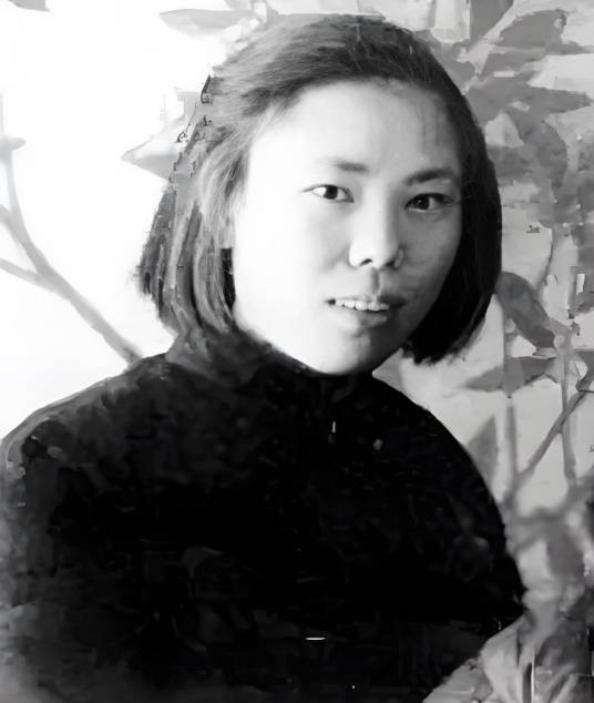 黄岁新