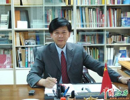 龙辉(天后宫博物馆馆长)