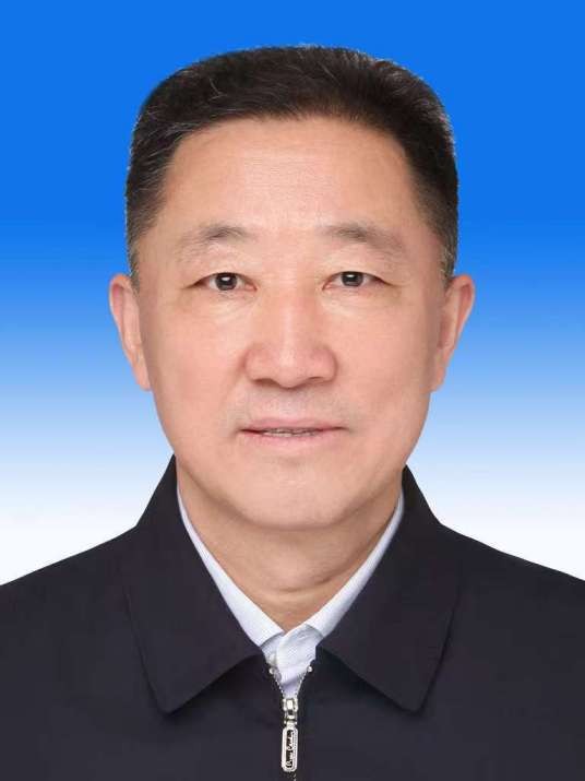 俱伟