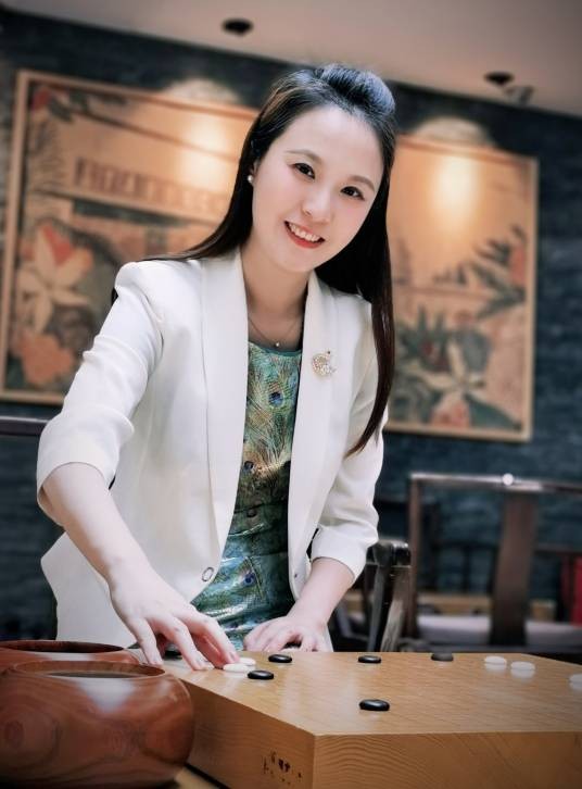陈盈（中国前女子围棋棋手、围棋栏目主持人）