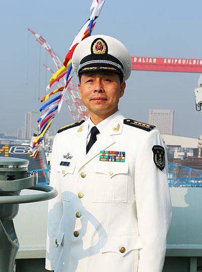 梅文（中国人民解放军东部战区中将副政治委员，兼东部战区海军政治委员）