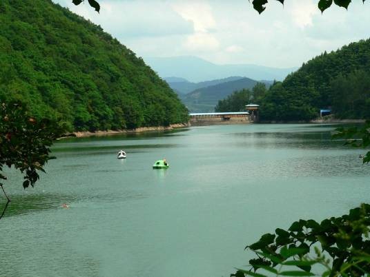 青山湖风景区