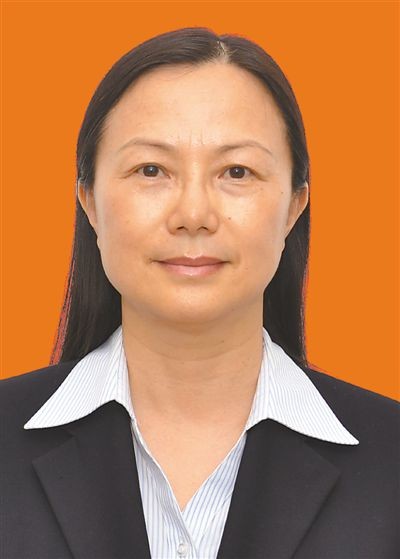 郁霞秋