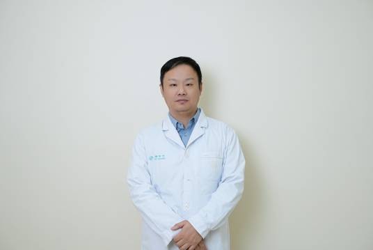 穆东升（医生）