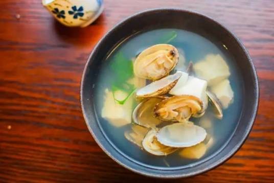 花蛤豆腐汤