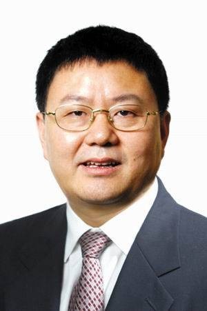 何华章（遂宁市人民政府原市长）