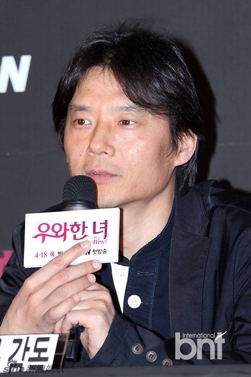 金哲奎（韩国男导演）