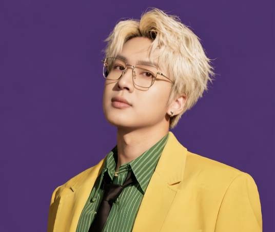 李佳霖（中国内地男歌手、音乐人、导演）