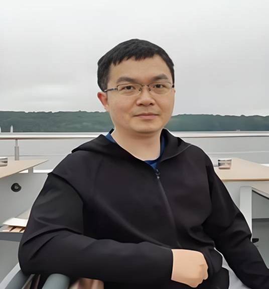 李盼(长安大学地质工程与测绘学院教授)