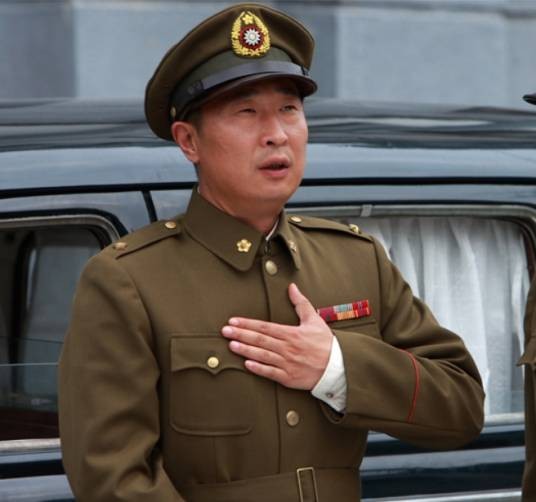 谭忠恕（《黎明之前》中的国民党陆军少将情报官）