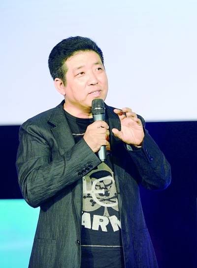 李易（中央广播电视总台原播音员、配音演员、语言艺术家、中国传媒大学原教授）