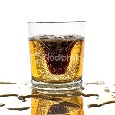 深水炸弹鸡尾酒
