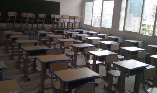蓬安县实验中学