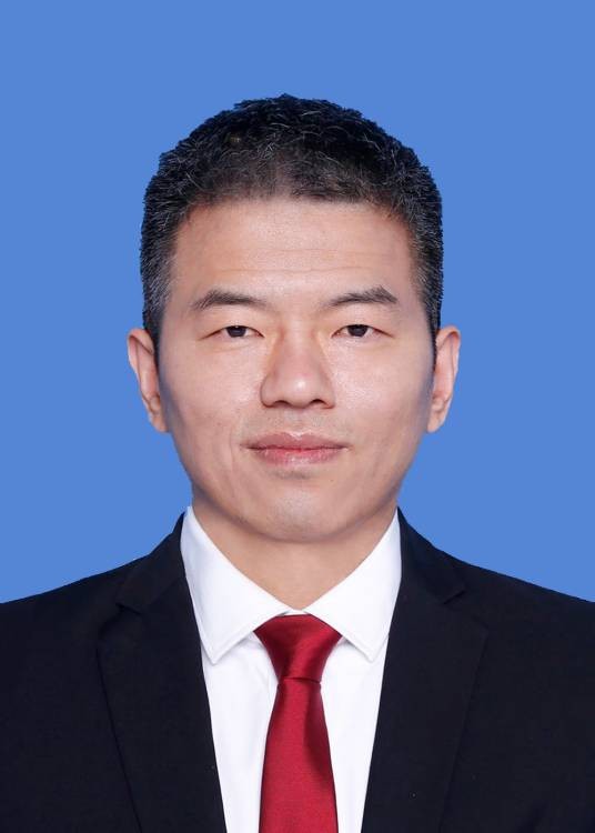 李明东（河南省安阳市委常委、副市长、党组副书记）
