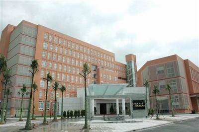 广州华工大学城中心酒店