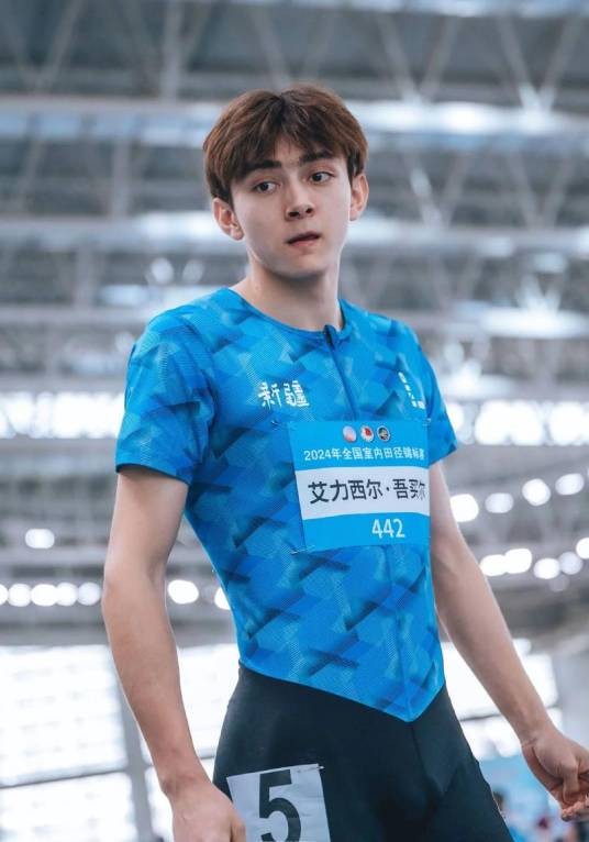 艾力西尔·吾买尔