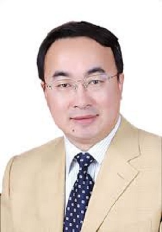 屈卫东（复旦大学公共卫生学院教授）