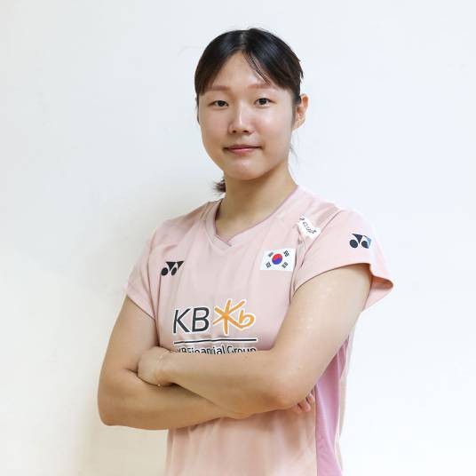 白荷娜（韩国女子羽毛球运动员）