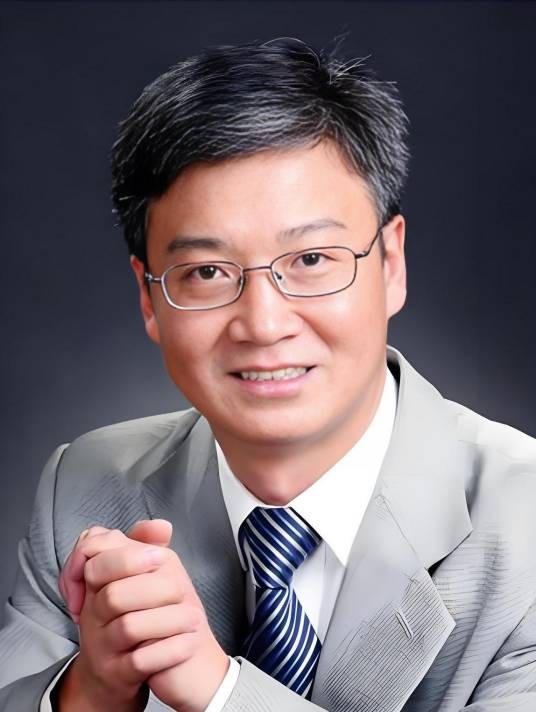 王新（北京大学法学院教授、博士生导师、学位委员会主席）