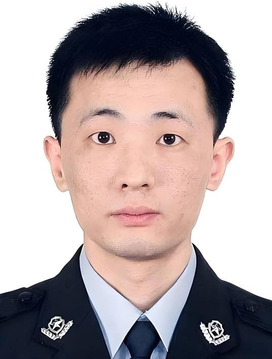 邱建军（全国公安系统一级英雄模范、烈士、湖北省武汉市公安局江汉区分局汉兴街汉兴派出所原副所长、四级高级警长）