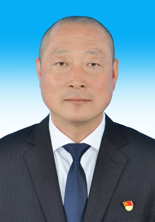 秦伟（内蒙古准格尔旗政府原副旗长，公安局原局长）