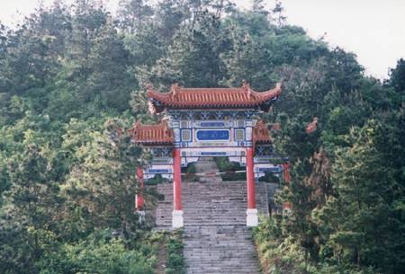 南岳山(安徽霍山县南岳山)