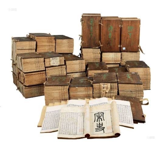 二十四史（中国古代各朝撰写的二十四部正史的总称）