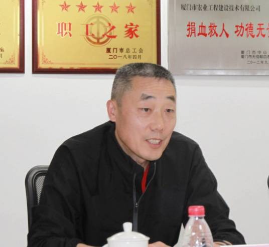 王益民（中材国际非独立董事）