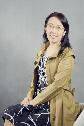 李萍（成都大学人事处处长）