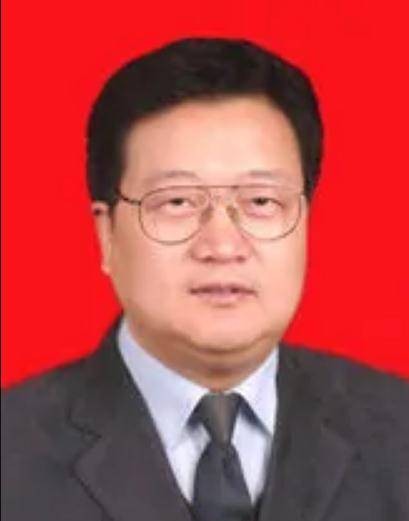 陈社育